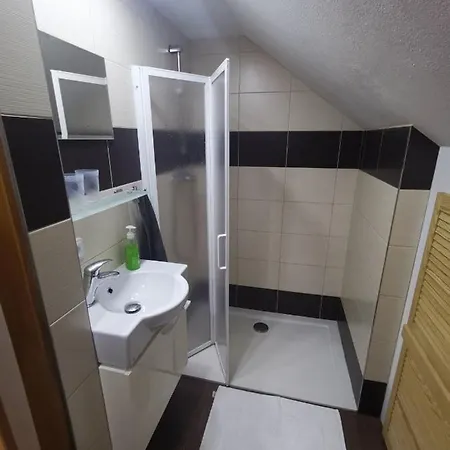 Kwatera prywatna Apartman 99 Klec Trzeboń